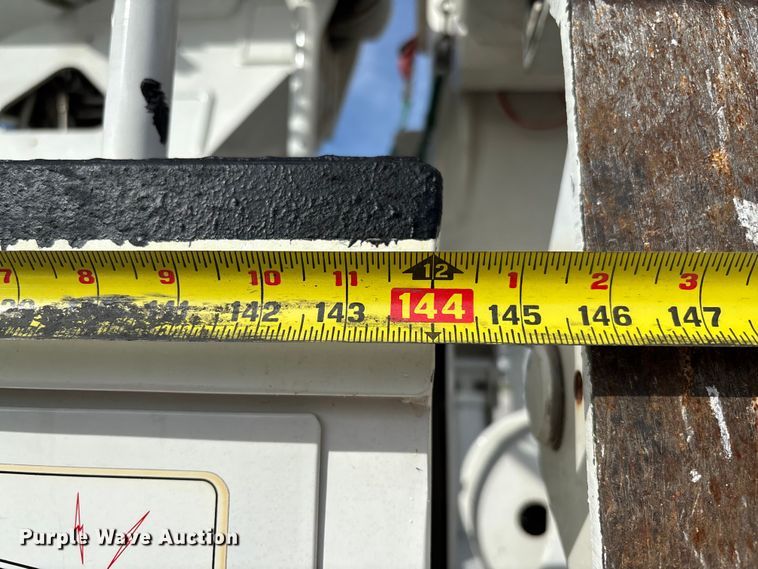 image for item FC5859 1993 Freightliner FL70 bucket truck