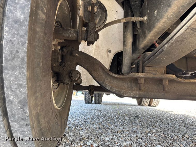 image for item FC5859 1993 Freightliner FL70 bucket truck