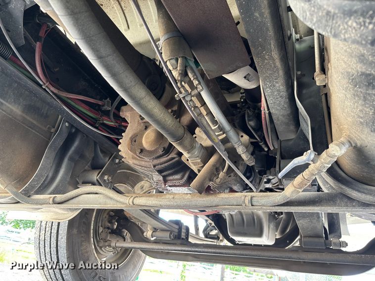 image for item FC5859 1993 Freightliner FL70 bucket truck