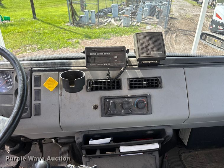 image for item FC5859 1993 Freightliner FL70 bucket truck