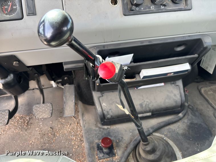 image for item FC5859 1993 Freightliner FL70 bucket truck