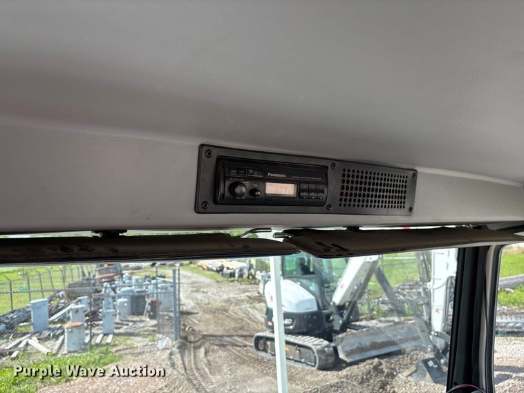 image for item FC5859 1993 Freightliner FL70 bucket truck
