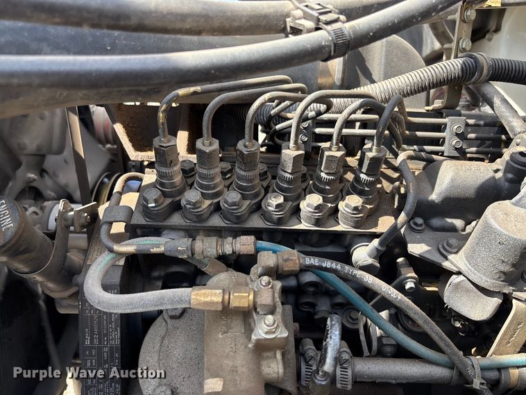 image for item FC5859 1993 Freightliner FL70 bucket truck