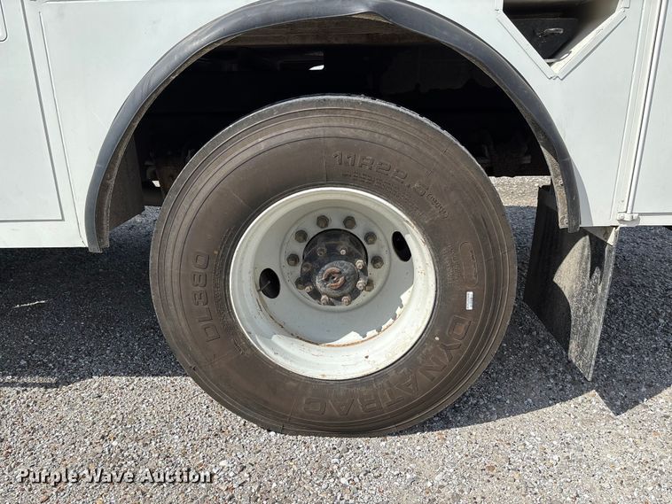 image for item FC5859 1993 Freightliner FL70 bucket truck