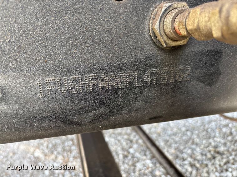 image for item FC5859 1993 Freightliner FL70 bucket truck