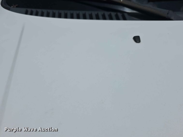 image for item FH6172 2004 Ford Explorer XLT SUV