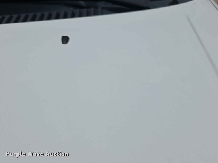 image for item FH6172 2004 Ford Explorer XLT SUV
