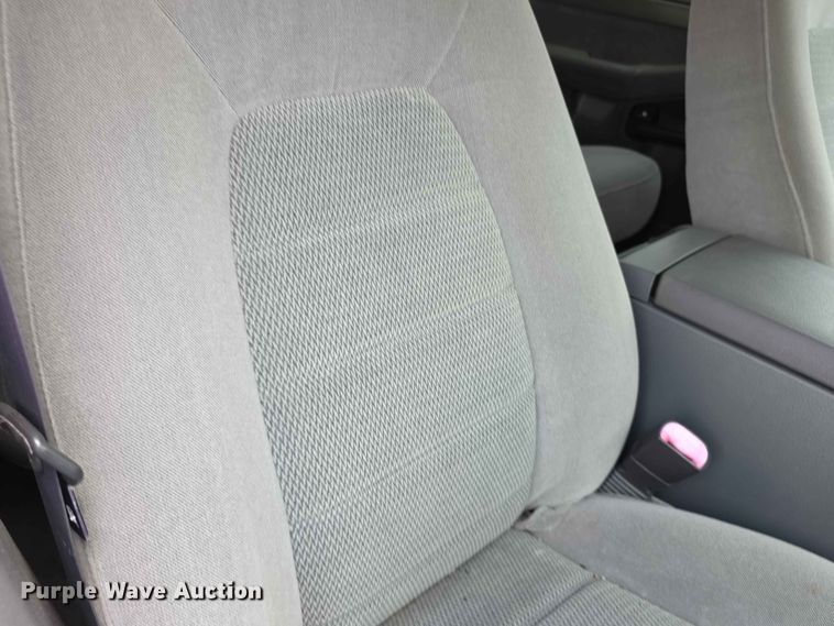 image for item FH6172 2004 Ford Explorer XLT SUV