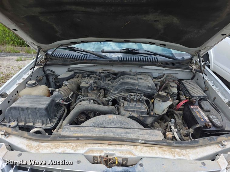 image for item FH6172 2004 Ford Explorer XLT SUV