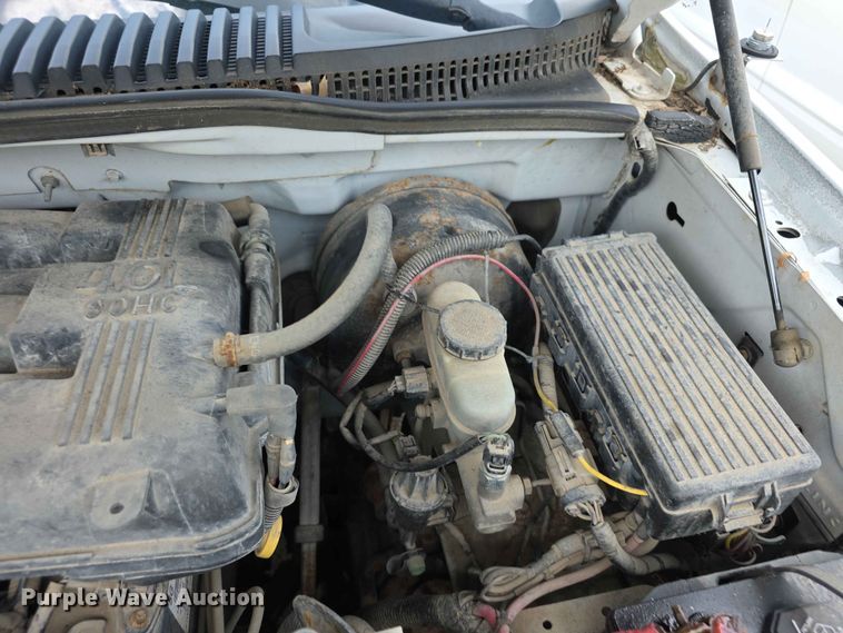 image for item FH6172 2004 Ford Explorer XLT SUV