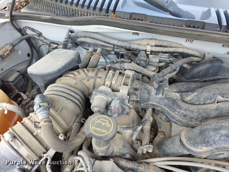 image for item FH6172 2004 Ford Explorer XLT SUV