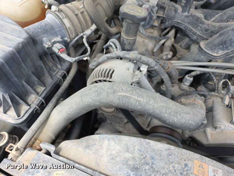 image for item FH6172 2004 Ford Explorer XLT SUV