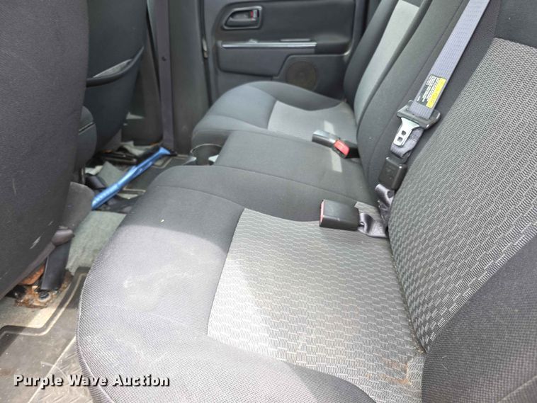 image for item FH6174 2007 Chevrolet Colorado Crew Cab pickup truck