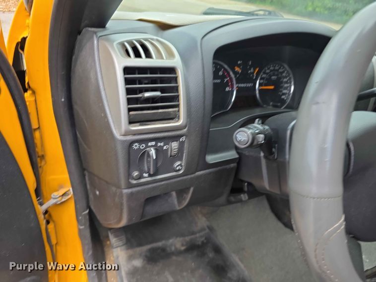 image for item FH6174 2007 Chevrolet Colorado Crew Cab pickup truck