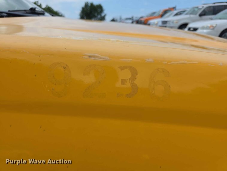 image for item FH6174 2007 Chevrolet Colorado Crew Cab pickup truck
