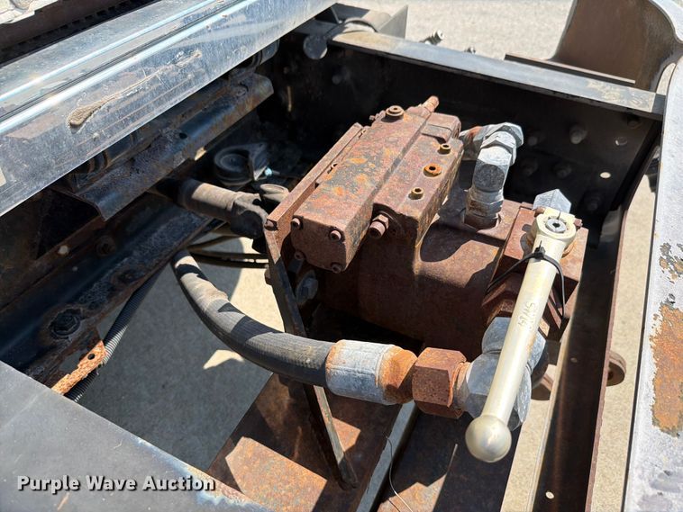 image for item FH6189 2012 International 7300 flatbed truck
