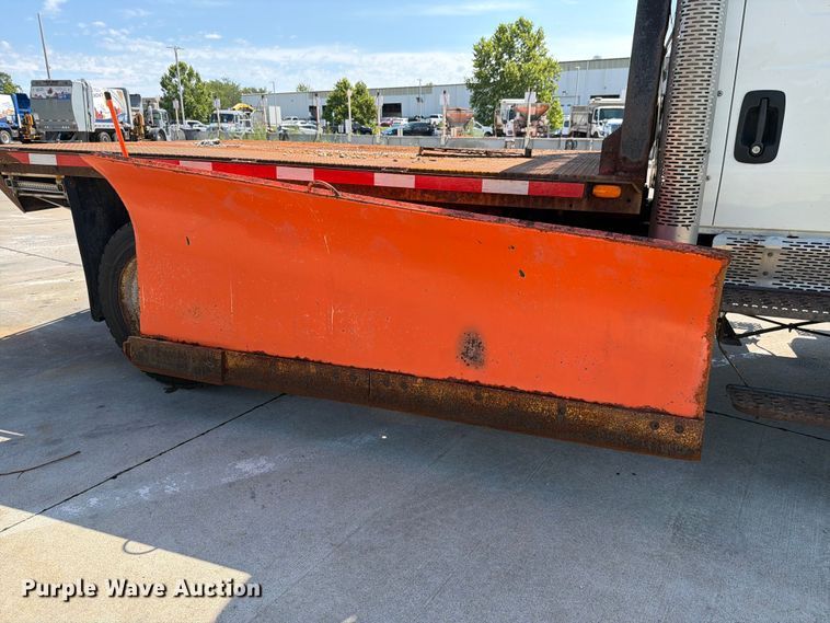 image for item FH6189 2012 International 7300 flatbed truck