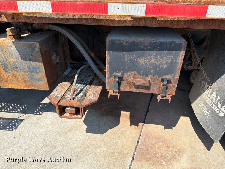 image for item FH6189 2012 International 7300 flatbed truck