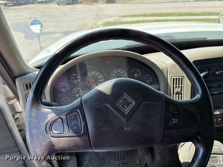 image for item FH6189 2012 International 7300 flatbed truck