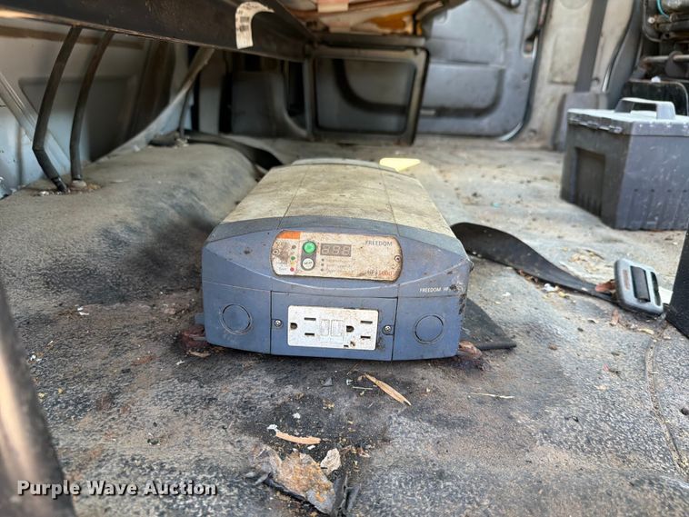 image for item FH6189 2012 International 7300 flatbed truck
