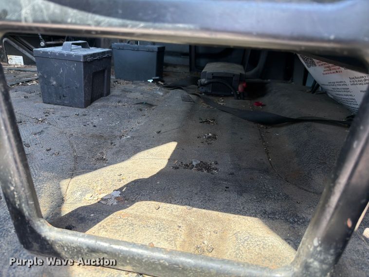 image for item FH6189 2012 International 7300 flatbed truck