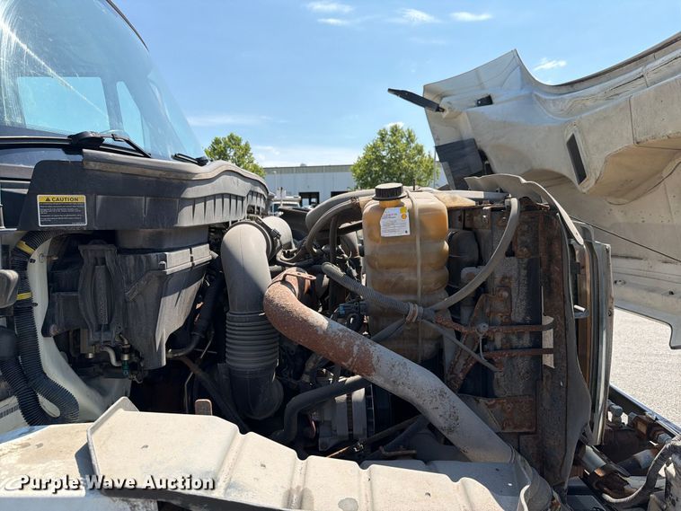 image for item FH6189 2012 International 7300 flatbed truck