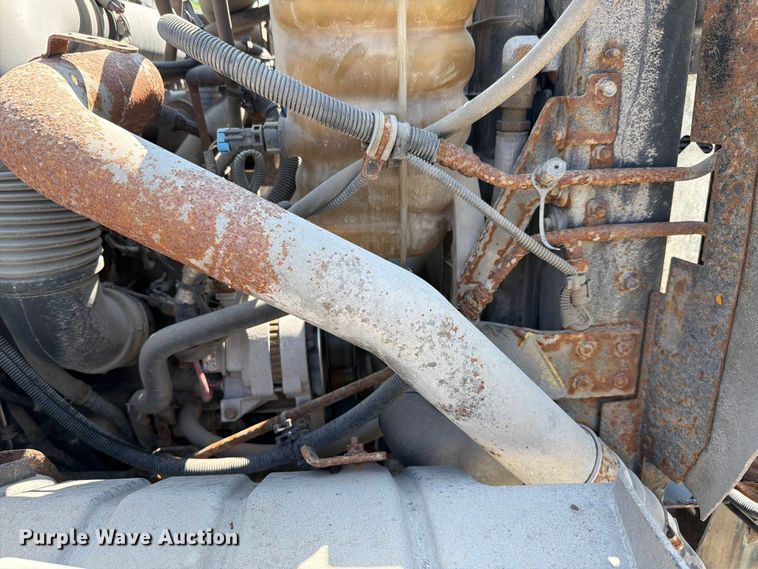 image for item FH6189 2012 International 7300 flatbed truck