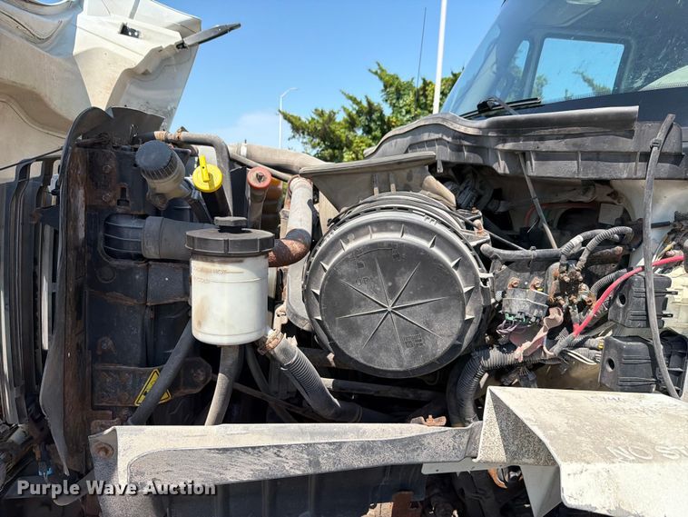 image for item FH6189 2012 International 7300 flatbed truck