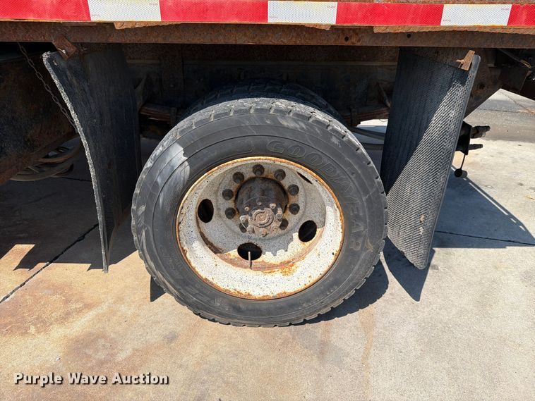 image for item FH6189 2012 International 7300 flatbed truck