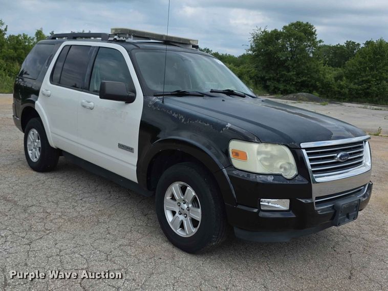 image for item FH6207 2008 Ford Explorer SUV