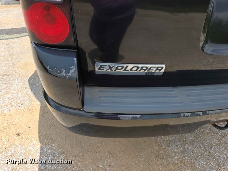 image for item FH6207 2008 Ford Explorer SUV