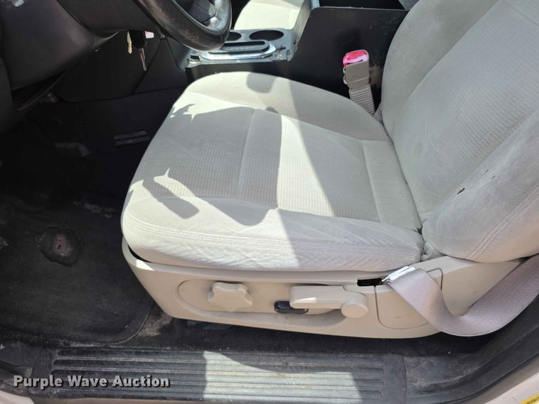 image for item FH6207 2008 Ford Explorer SUV