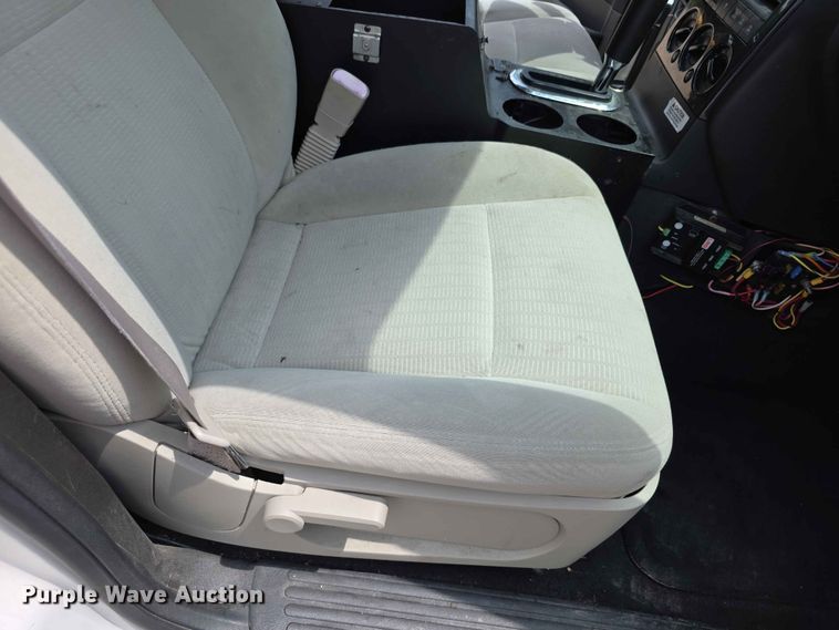 image for item FH6207 2008 Ford Explorer SUV