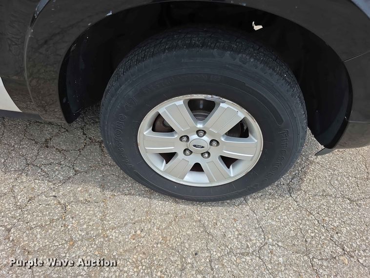 image for item FH6207 2008 Ford Explorer SUV