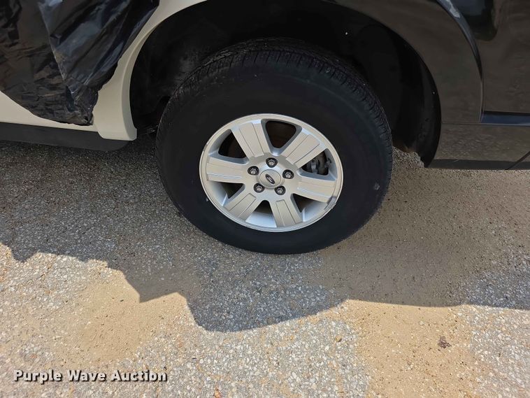 image for item FH6207 2008 Ford Explorer SUV
