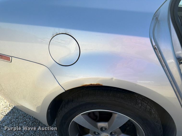 image for item FH6266 2011 Chevrolet Malibu LT 