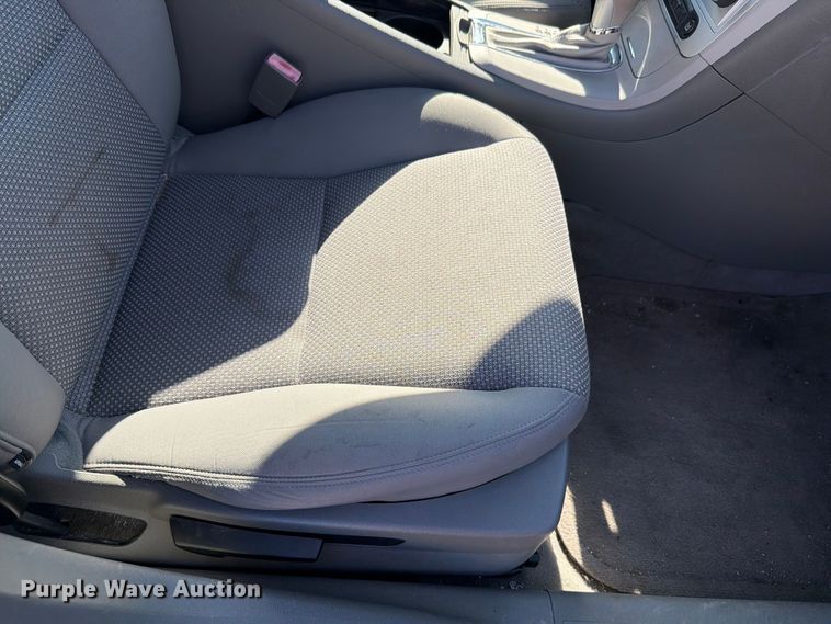 image for item FH6266 2011 Chevrolet Malibu LT 