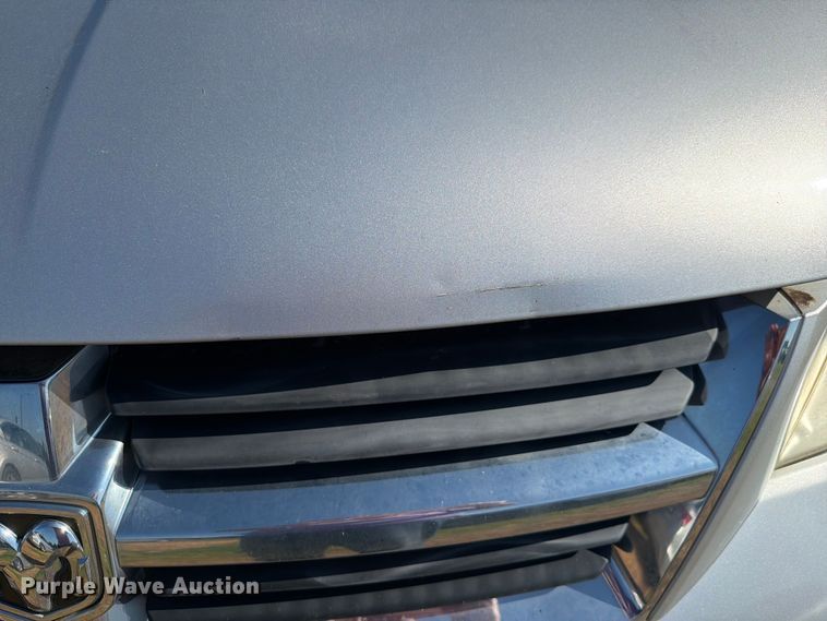image for item FH6267 2010 Dodge Grand Caravan SXT van