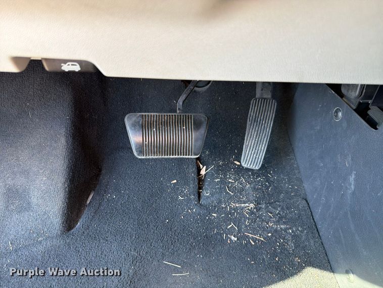 image for item FH6267 2010 Dodge Grand Caravan SXT van