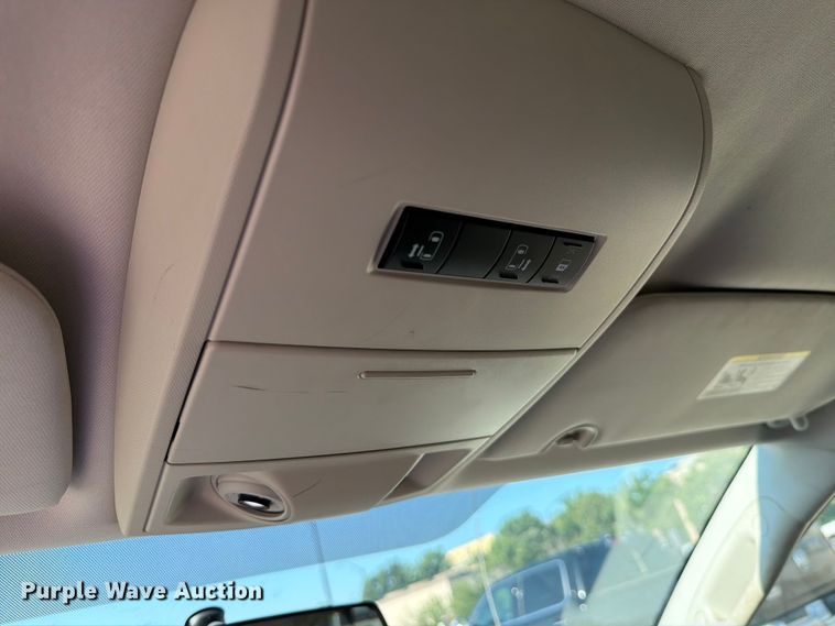 image for item FH6267 2010 Dodge Grand Caravan SXT van