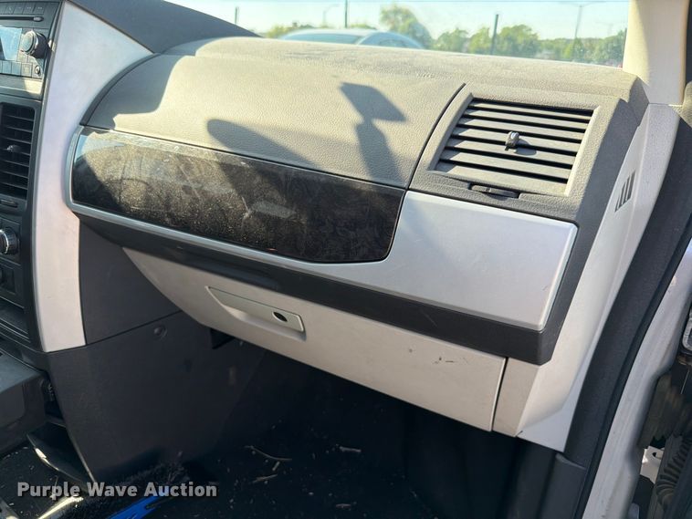 image for item FH6267 2010 Dodge Grand Caravan SXT van