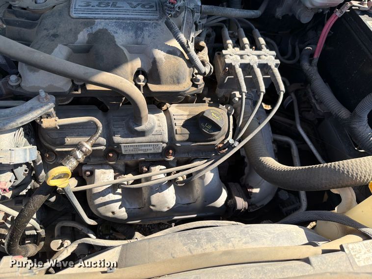 image for item FH6267 2010 Dodge Grand Caravan SXT van