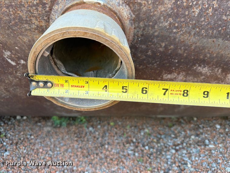 image for item FI0252 (2) fuel tanks
