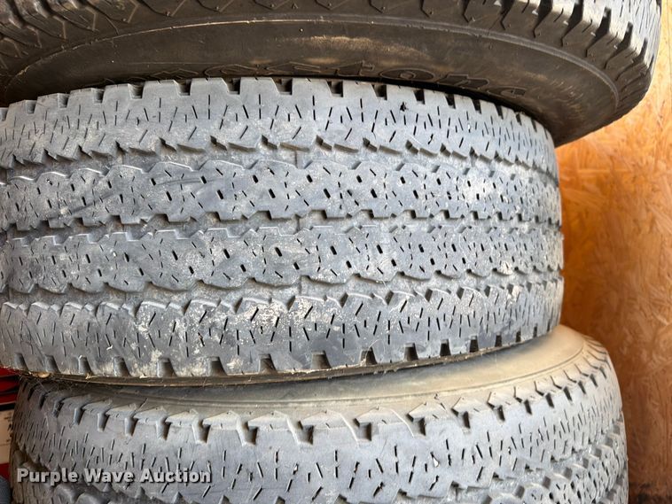image for item FI0253 (8) LT265/70R16 tires and wheels