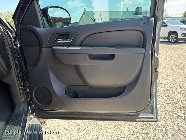image for item FI0255 2013 Chevrolet Tahoe Police SUV