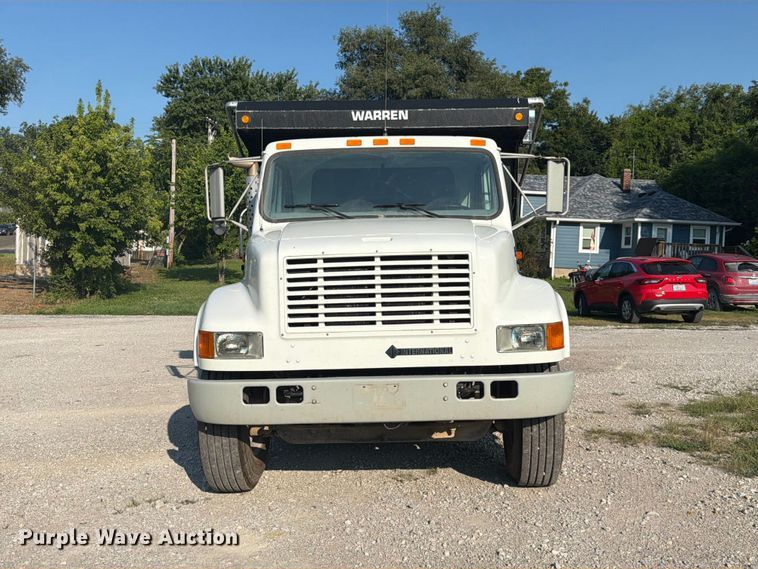 image for item FK3506 2002 International F4900 dump truck