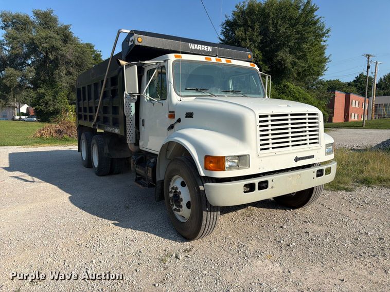 image for item FK3506 2002 International F4900 dump truck