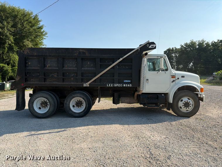 image for item FK3506 2002 International F4900 dump truck