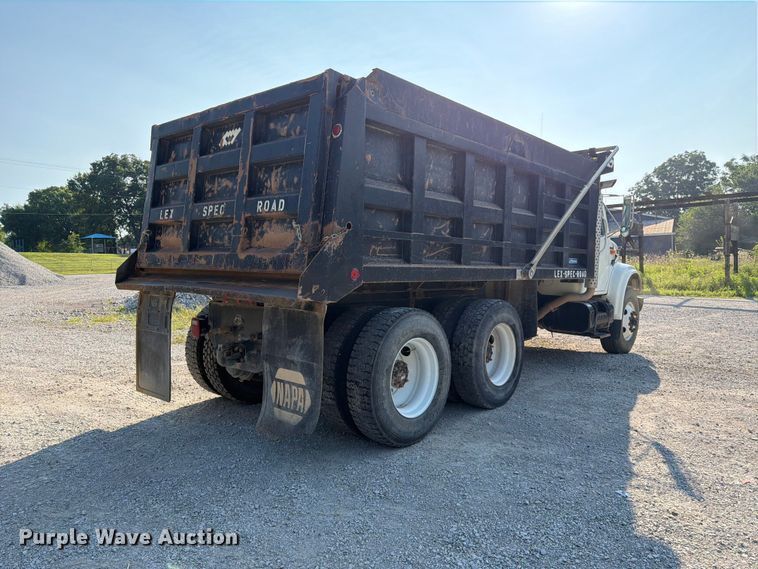 image for item FK3506 2002 International F4900 dump truck