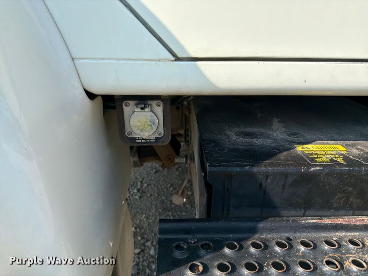 image for item FK3506 2002 International F4900 dump truck